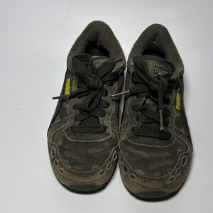 Puma Kids Sneakers - Camouflage Green and Black